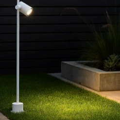 Lampioni Da Giardino-Selezionato da Mazzolaluce Lampione da giardino moderno bianco orientabile led 13w 3000k