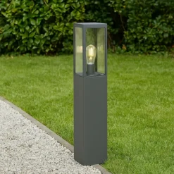 Lampioni Da Giardino-Selezionato da Mazzolaluce Lampione da giardino squadrato antracite diffusore in vetro