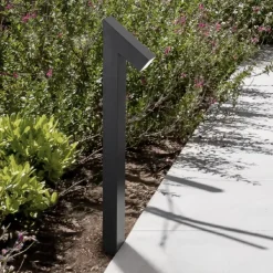 Lampioni Da Giardino-Selezionato da Mazzolaluce Lampione moderno nero led 6w 3000k giardino