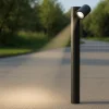 Lampioni Da Giardino-Selezionato da Mazzolaluce Lampione nero da giardino luce orientabile moderno