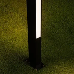 Lampioni Da Giardino-Selezionato da Mazzolaluce Lampione nero moderno rettangolare led 17w 3000k per giardino