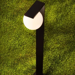 Lampioni Da Giardino-Selezionato da Mazzolaluce Lampione nero per esterni sfera vetro bianco moderno led 8w 3000k