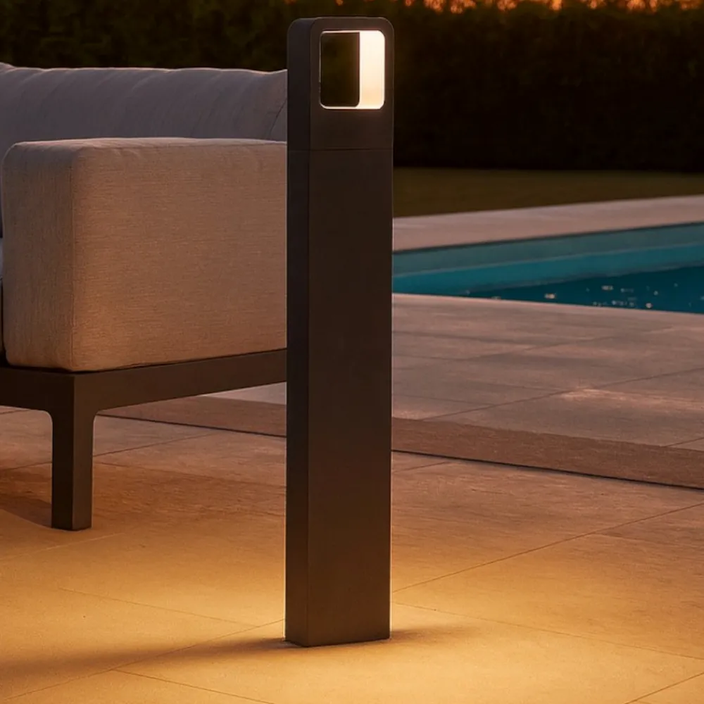 Lampioni Da Giardino-Selezionato da Mazzolaluce Lampione per giardino moderno grigio led 3000k a rettangolo smussato