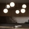 Lampadari Cucina-Maytoni lampadario per cucina moderna ring nero sfere vetro bianco
