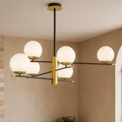 Lampadari Moderni-Maytoni nostalgia lampadario da soggiorno nero oro 6 luci sfere vetro bianco