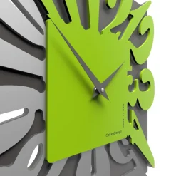 Orologi Da Parete Moderni-Selezionato da Mazzolaluce Orologio a parete moderno quadrato verde