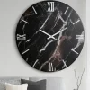 Orologi Da Parete Moderni-Selezionato da Mazzolaluce Orologio da muro 40cm polvere di luna resina effetto marmorizzato nero argento