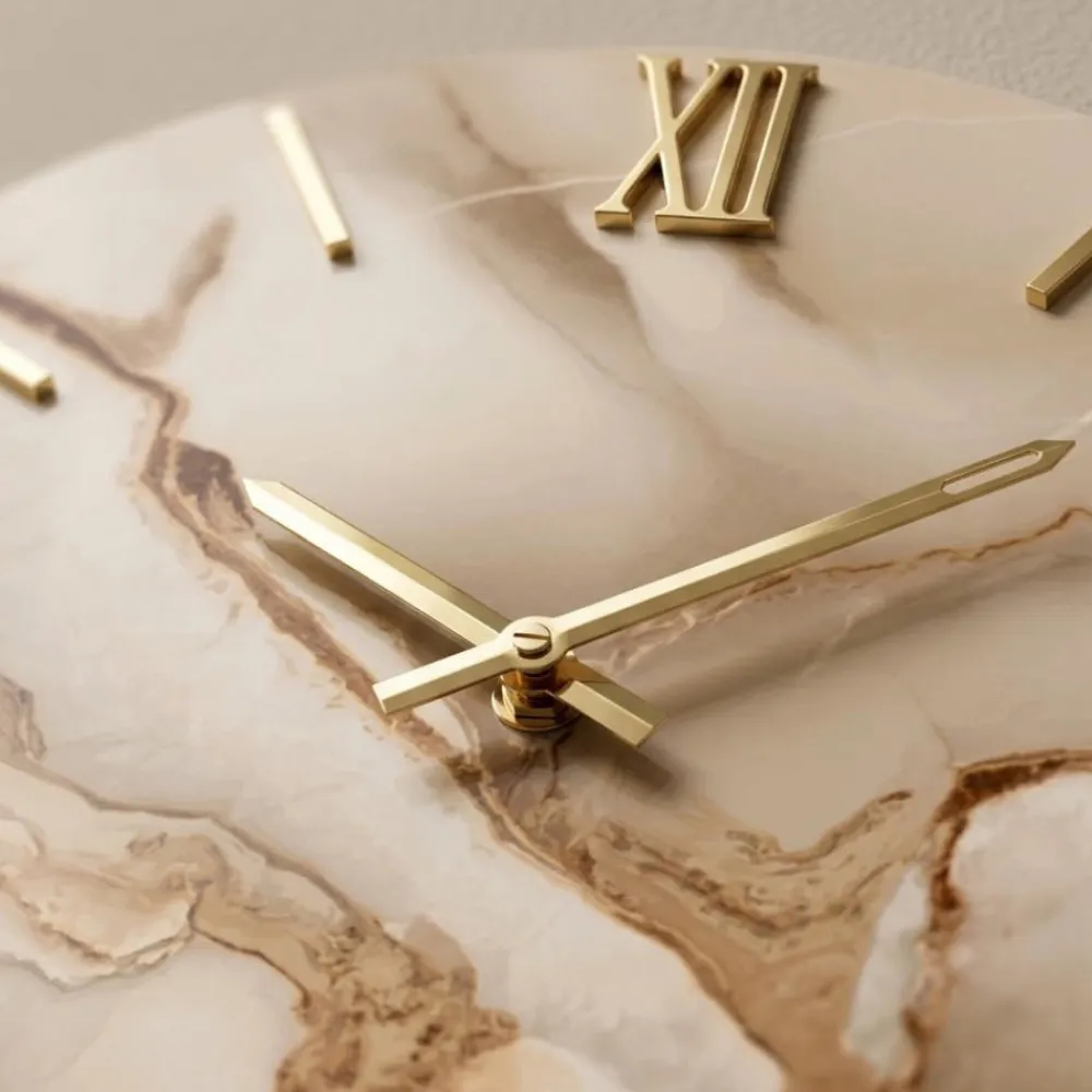 Orologi Da Parete Moderni-Selezionato da Mazzolaluce Orologio da muro moderno rotondo effetto marmo dettagli foglia oro 40cm
