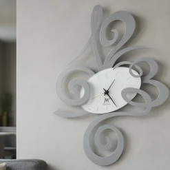 Orologi Da Parete Moderni-Selezionato da Mazzolaluce Orologio da parete alluminio moderno ovale
