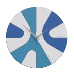 Orologi Da Parete Moderni-Selezionato da Mazzolaluce Orologio da parete azzurro in legno rotondo moderno