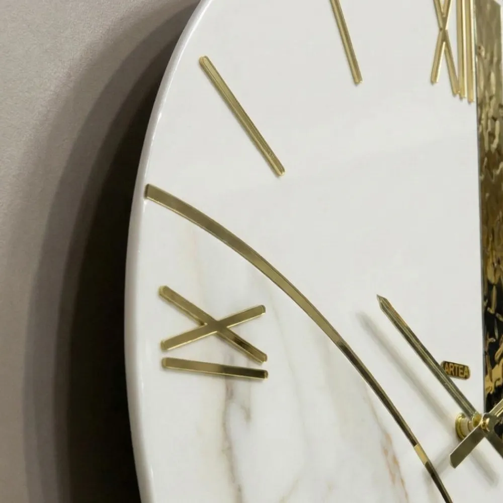 Orologi Da Parete Moderni-Selezionato da Mazzolaluce Orologio da parete 80cm tondo resina effetto marmo oro