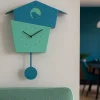 Orologi Da Parete Moderni-Selezionato da Mazzolaluce Orologio da parete con pendolo moderno uccellino verde e blu