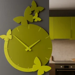 Orologi Da Parete Moderni-Selezionato da Mazzolaluce Orologio da parete design farfalle legno colore verde oliva
