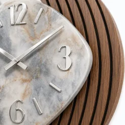 Orologi Da Parete Moderni-Selezionato da Mazzolaluce Orologio da parete design particolate resina effetto marmo dettagli argento