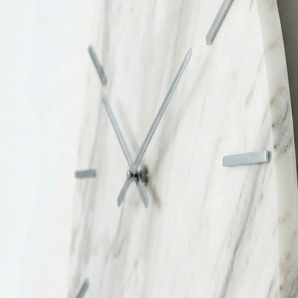 Orologi Da Parete Moderni-Selezionato da Mazzolaluce Orologio da parete design 72x110 resina effetto marmo bianco grigio