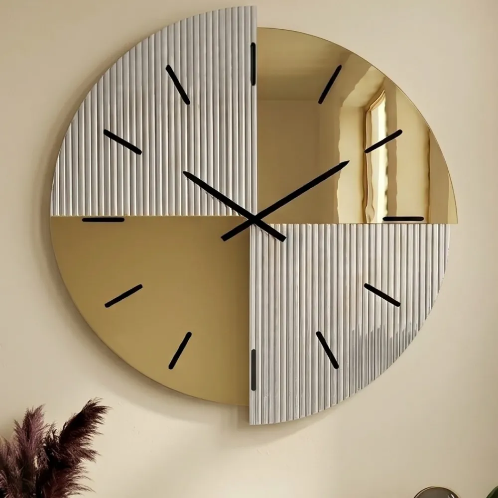 Orologi Da Parete Moderni-Selezionato da Mazzolaluce Orologio da parete grande 100 cm specchio cannettato e oro design moderno
