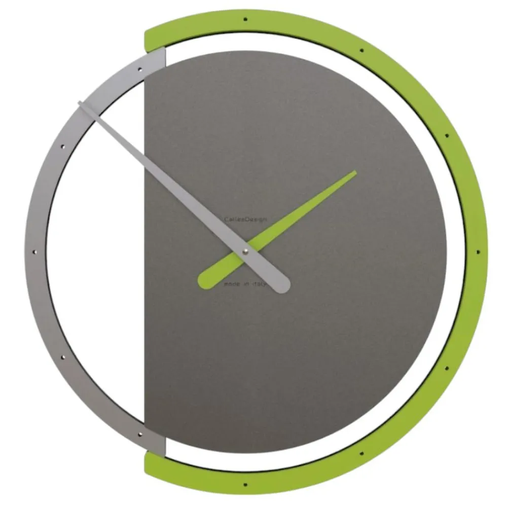 Orologi Da Parete Moderni-Selezionato da Mazzolaluce Orologio da parete legno rotondo moderno verde e alluminio