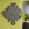 Orologi Da Parete Moderni-Selezionato da Mazzolaluce Orologio da parete moderno in legno verde e grigio