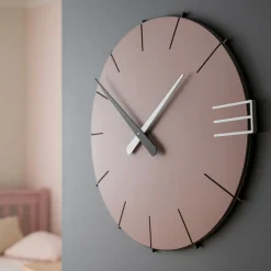Orologi Da Parete Moderni-Selezionato da Mazzolaluce Orologio da parete moderno legno colore prugna