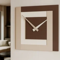 Orologi Da Parete Moderni-Selezionato da Mazzolaluce Orologio da parete moderno marrone nocciola quadrato