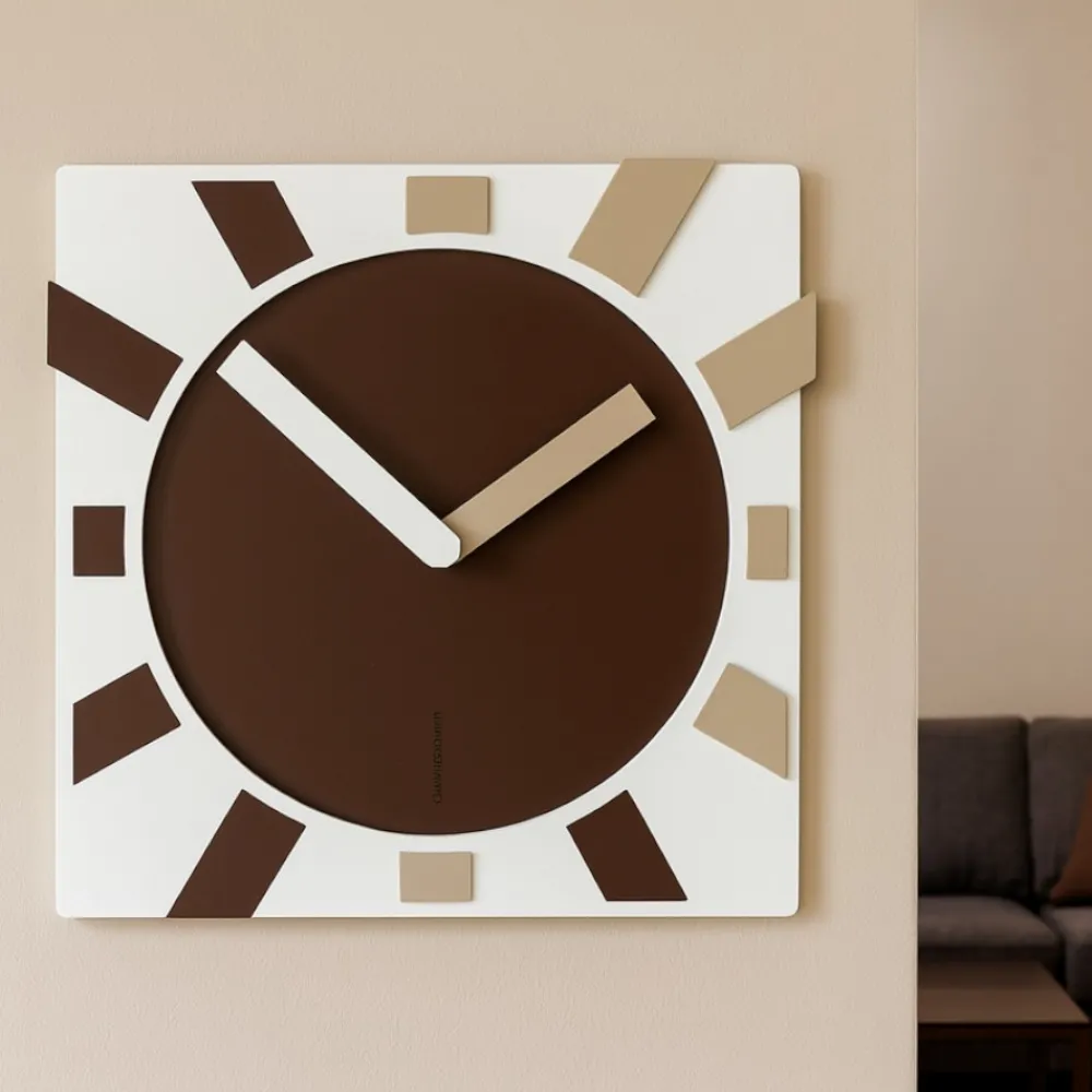 Orologi Da Parete Moderni-Selezionato da Mazzolaluce Orologio da parete moderno quadrato design originale