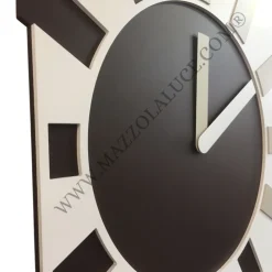 Orologi Da Parete Moderni-Selezionato da Mazzolaluce Orologio da parete moderno quadrato design originale