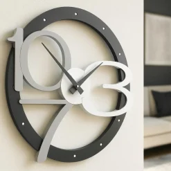 Orologi Da Parete Moderni-Selezionato da Mazzolaluce Orologio da parete moderno rotondo nero grigio design originale