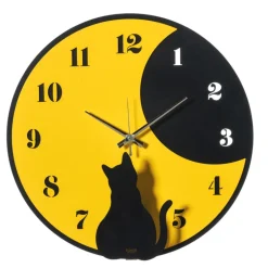 Orologi Da Parete Moderni-Selezionato da Mazzolaluce Orologio da parete moderno rotondo 43cm giallo gatto nero