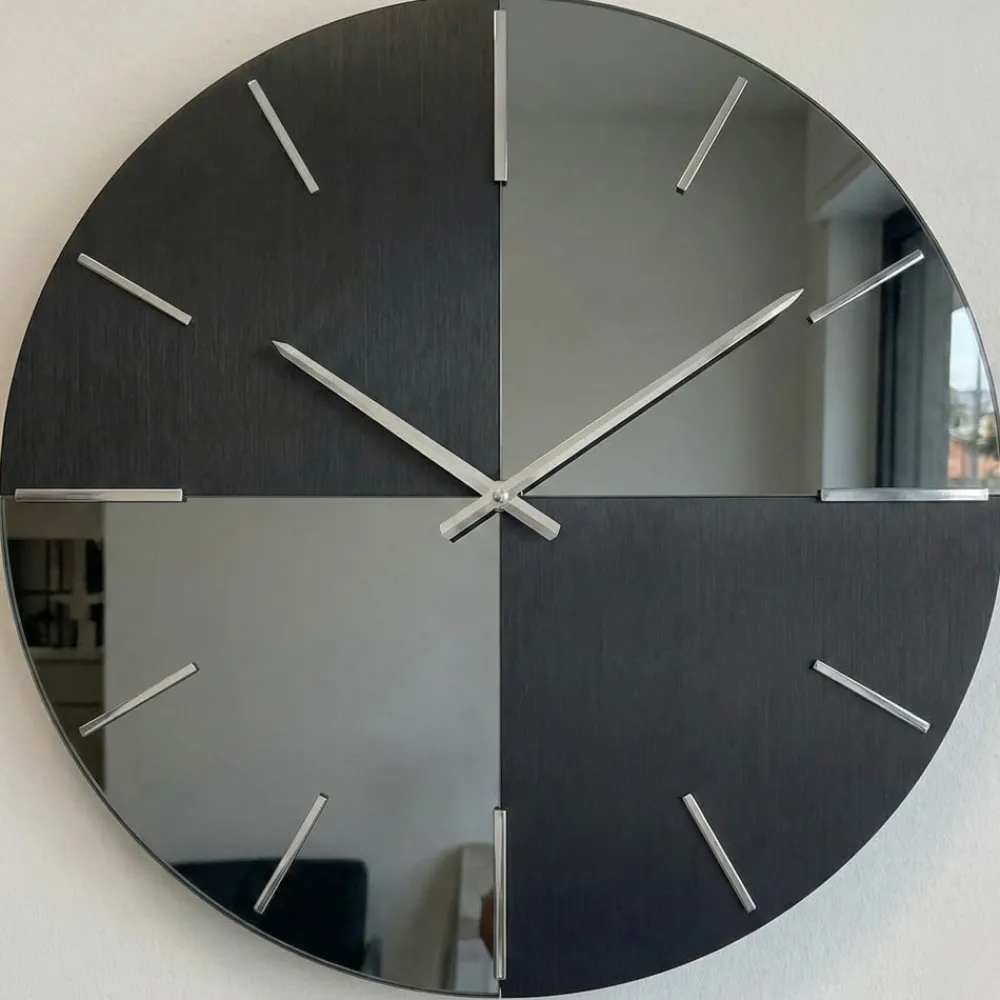 Orologi Da Parete Moderni-Selezionato da Mazzolaluce Orologio da parete next fume 60cm tondo moderno in vetro
