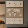 Orologi Da Parete Moderni-Selezionato da Mazzolaluce Orologio da parete planisfero cartina geofrafica mondo legno caffelatte