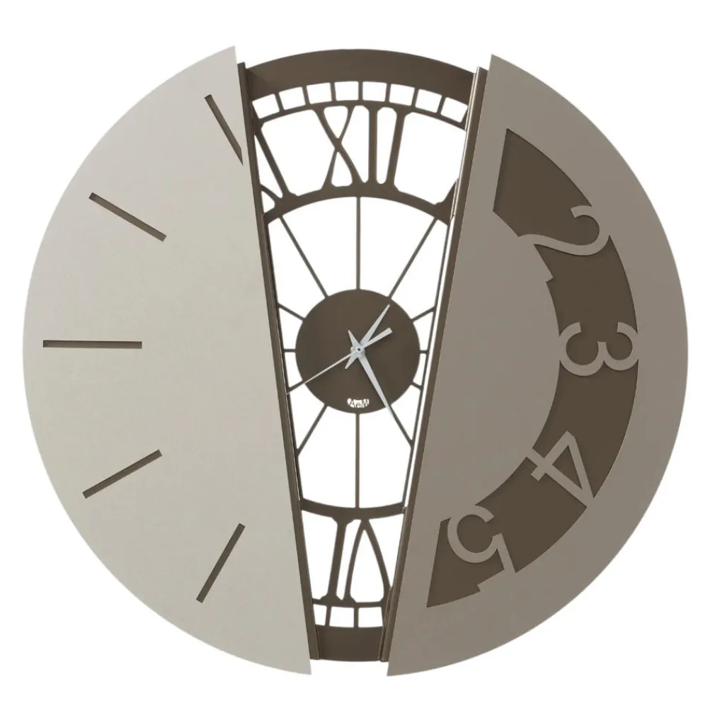 Orologi Da Parete Moderni-Selezionato da Mazzolaluce Orologio da parete rotondo bronzo avorio e sabbia design originale