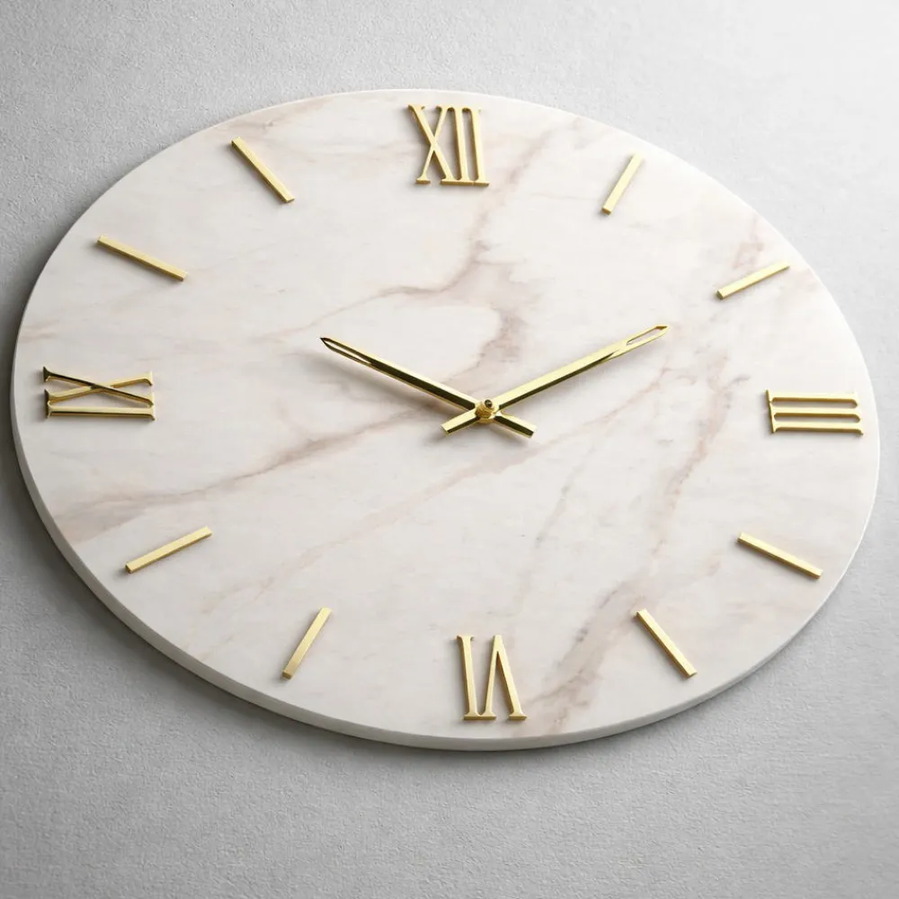 Orologi Da Parete Moderni-Selezionato da Mazzolaluce Orologio da parete rotondo effetto marmo chiaro numeri oro 60cm