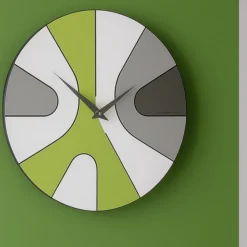 Orologi Da Parete Moderni-Selezionato da Mazzolaluce Orologio in legno rotondo da parete moderno verde