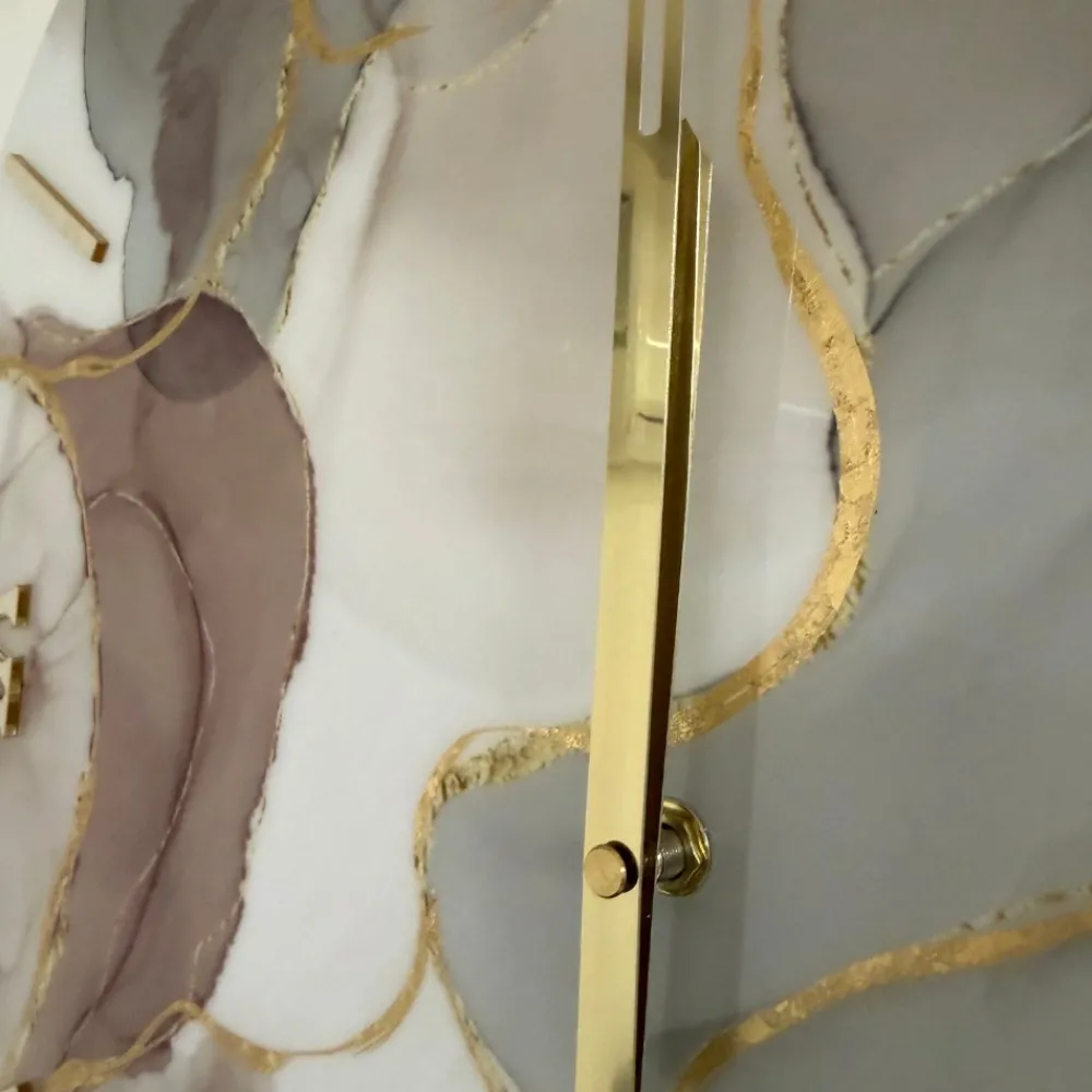 Orologi Da Parete Moderni-Selezionato da Mazzolaluce Orologio lylly 40cm da parete moderno effetto marmo oro
