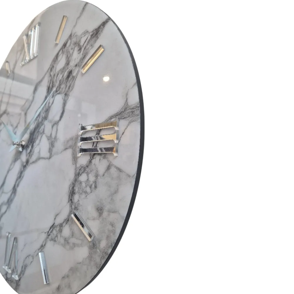 Orologi Da Parete Moderni-Selezionato da Mazzolaluce Orologio mabby moderno 60cm da parete effetto marmo bianco
