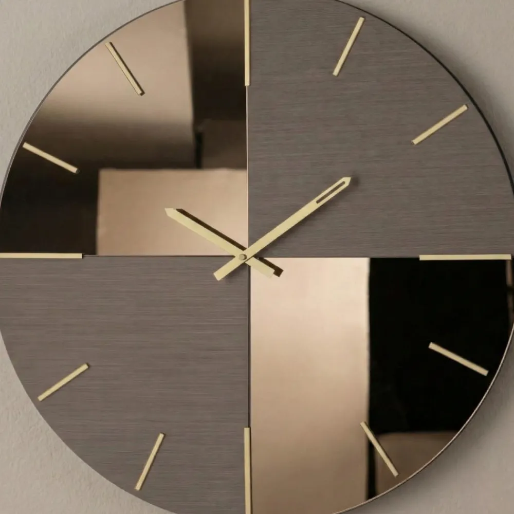 Orologi Da Parete Moderni-Selezionato da Mazzolaluce Orologio mistica tondo 60cm da muro vetro bronzo design moderno