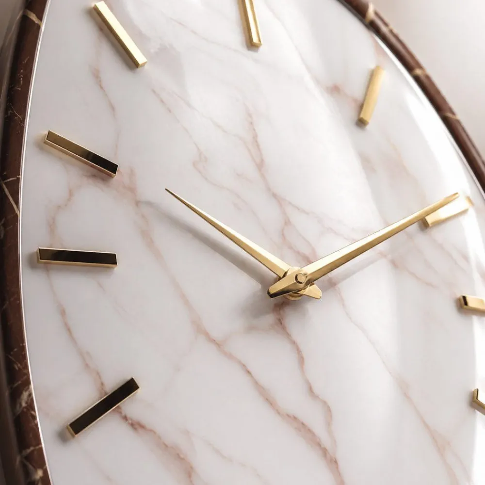 Orologi Da Parete Moderni-Selezionato da Mazzolaluce Orologio moderno a parete effetto marmo chiaro dettagli foglia oro