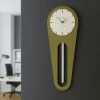 Orologi Da Parete Moderni-Selezionato da Mazzolaluce Orologio moderno a pendolo da parete legno verde oliva