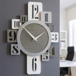 Orologi Da Parete Moderni-Selezionato da Mazzolaluce Orologio moderno da muro design legno grigio