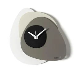 Orologi Da Parete Moderni-Selezionato da Mazzolaluce Orologio moderno da muro ondulato bianco fango e nero