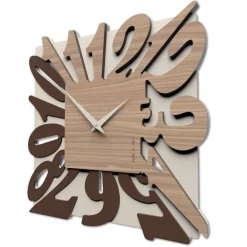 Orologi Da Parete Moderni-Selezionato da Mazzolaluce Orologio moderno da parete quadrato design nocciola
