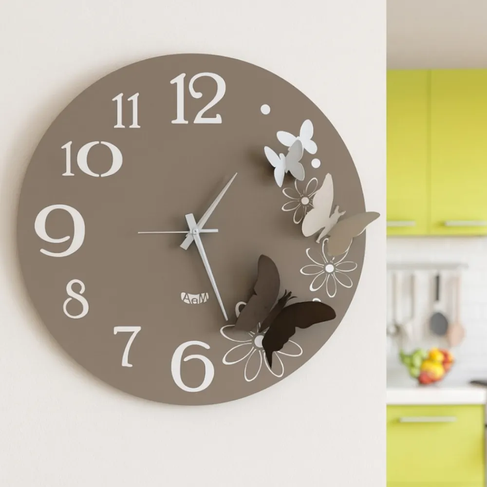 Orologi Da Parete Moderni-Selezionato da Mazzolaluce Orologio rotondo da muro moderno farfalle sabbia e bronzo