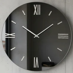Orologi Da Parete Moderni-Selezionato da Mazzolaluce Orologio rotondo da parete moderno 40cm effetto specchio fume'