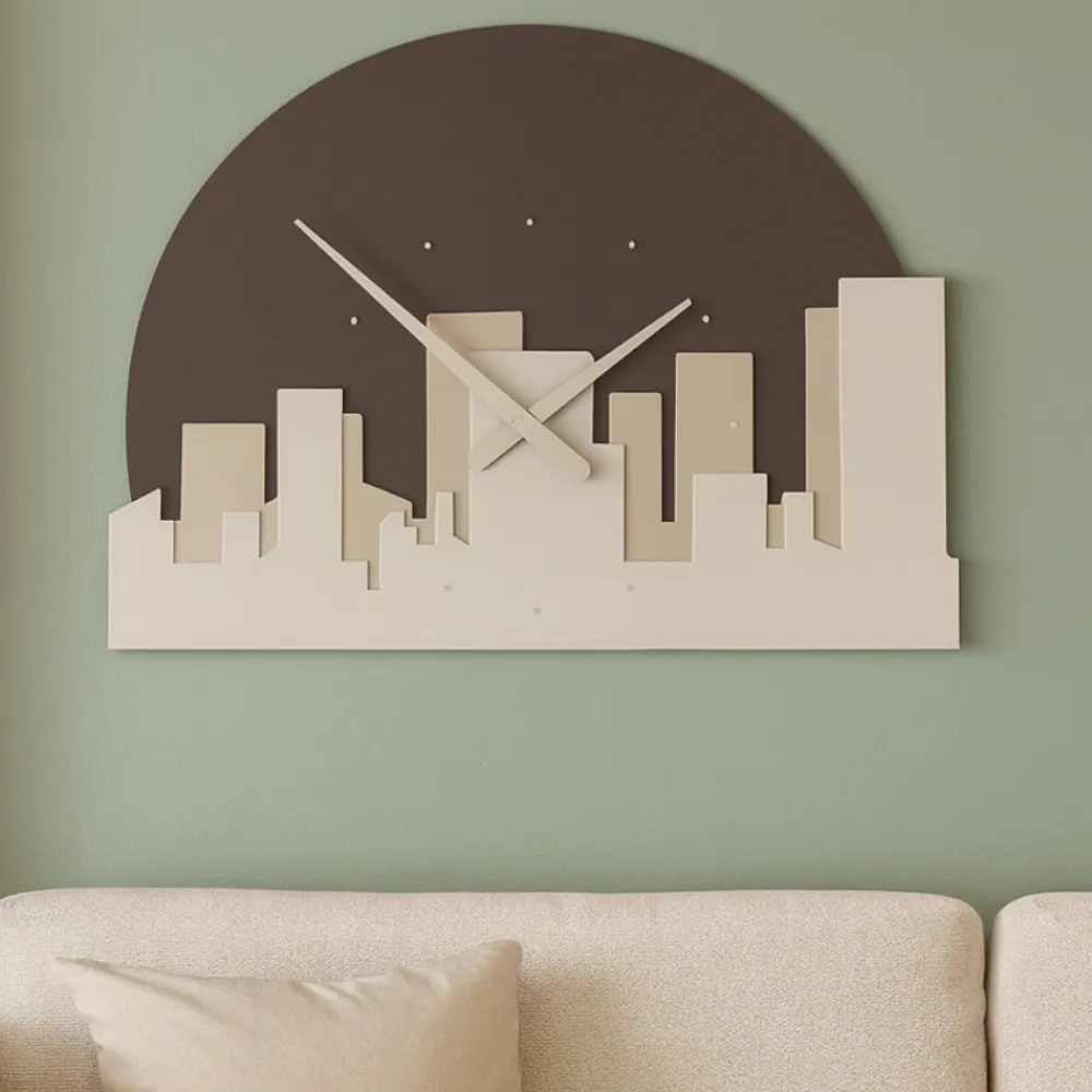 Orologi Da Parete Moderni-Selezionato da Mazzolaluce Orologio skyline moderno da parete tortora marrone