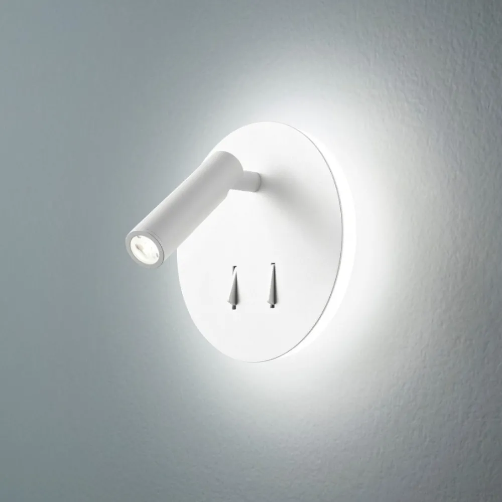 Applique Camera Da Letto-Perenz Illuminazione Perenz plug applique per comodino rotonda doppio led orientabile