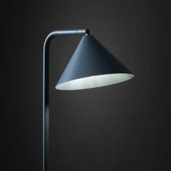Lampade Da Terra-Selezionato da Mazzolaluce Piantana blu design minimal da lettura parabola orientabile