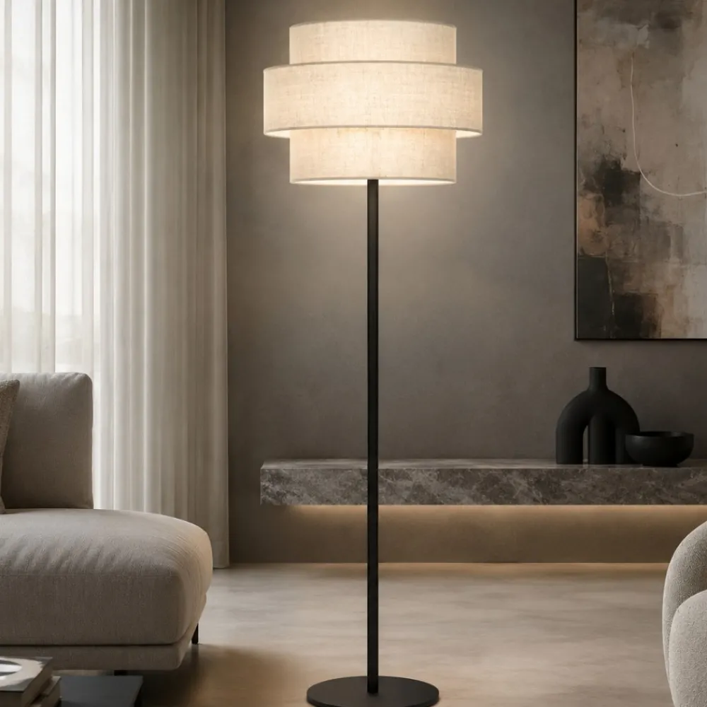 Lampade Da Terra-Selezionato da Mazzolaluce Piantana con paralume in tessuto iuta rustico