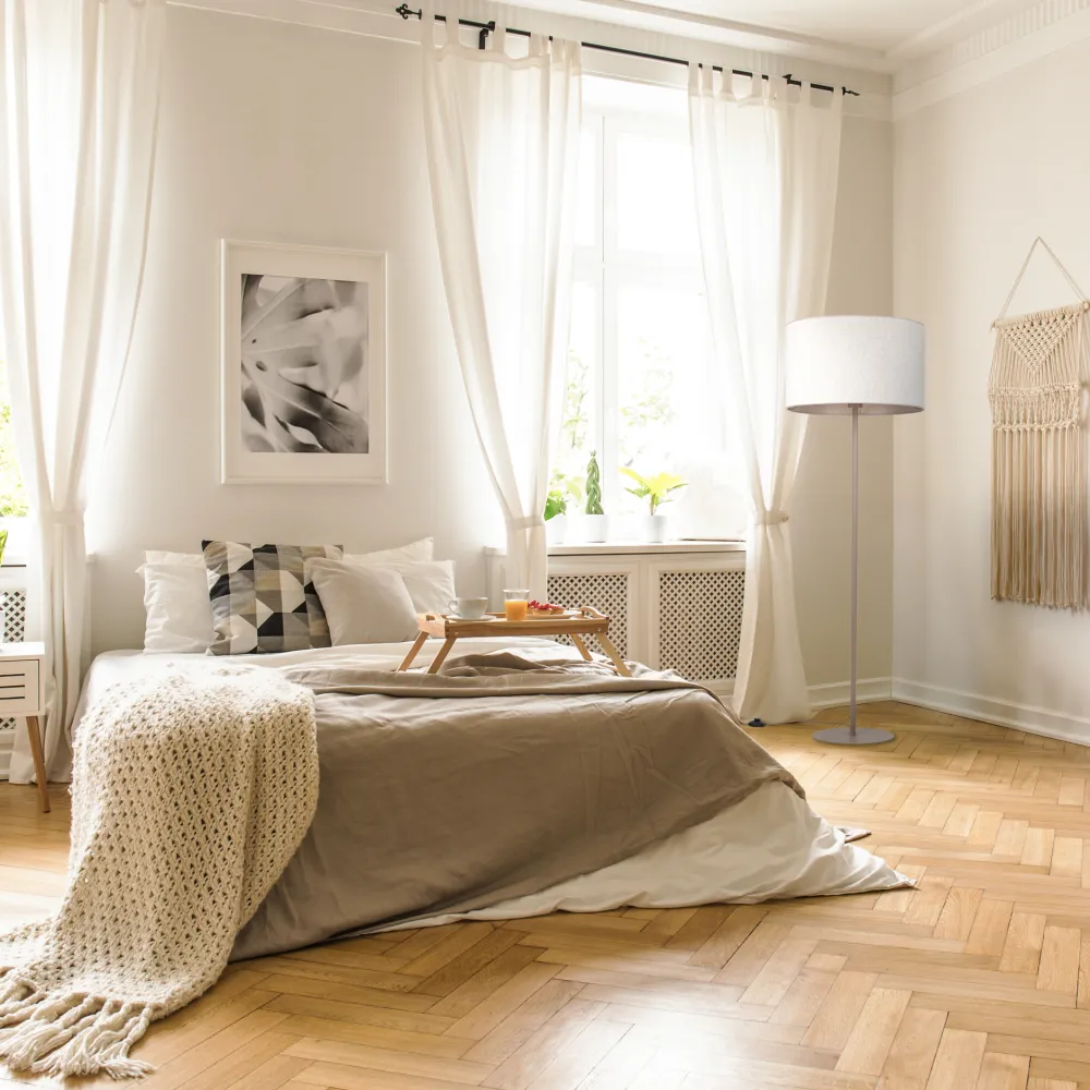Lampade Da Terra-Selezionato da Mazzolaluce Piantana da terra moderna sabbia con paralume cilindro di tessuto beige