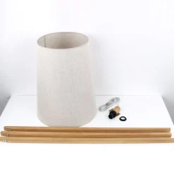 Lampade Da Terra-Selezionato da Mazzolaluce Piantana di legno scandinavo paralume di lino