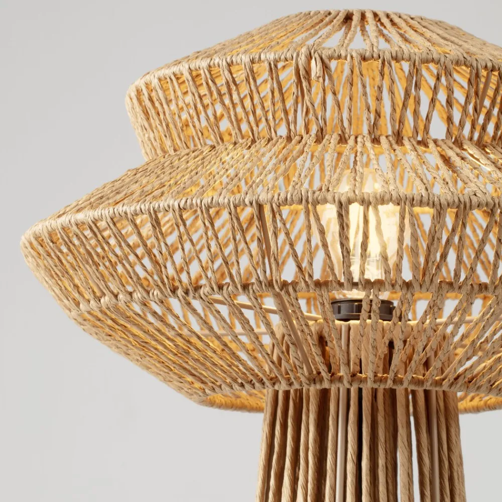 Lampade Da Terra-Selezionato da Mazzolaluce Piantana di rattan design intrecciato per soggiorno